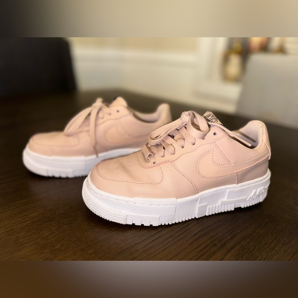 Women’s Air Force 1  ‘pixel particle beige’ - Picture 1 of 5